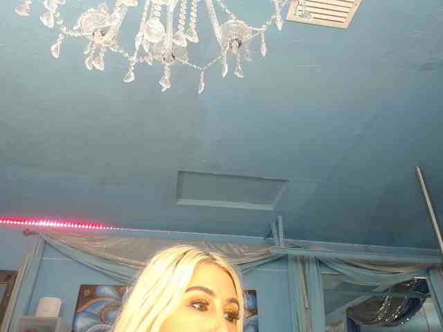 adrianna_fox webcam
