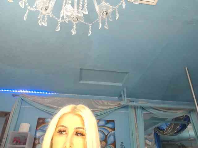 adrianna_fox webcam