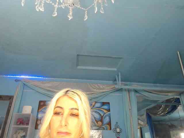 adrianna_fox webcam
