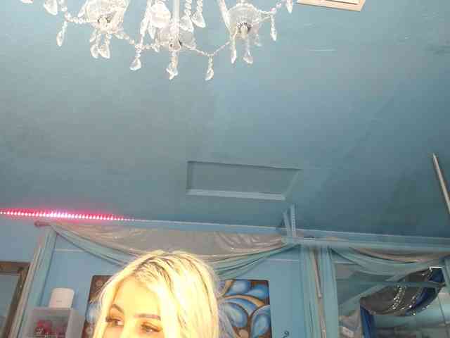 adrianna_fox webcam