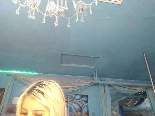 adrianna_fox webcam