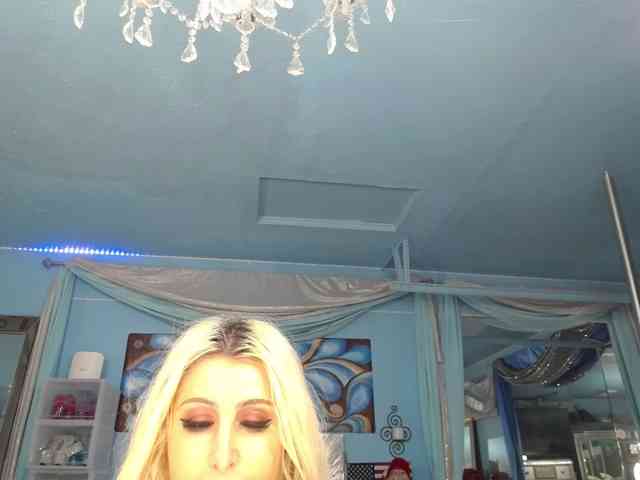 adrianna_fox adrianna_fox