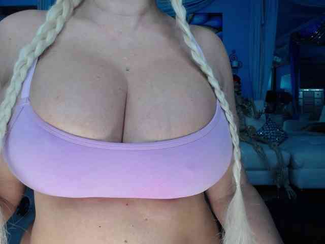 adrianna_fox