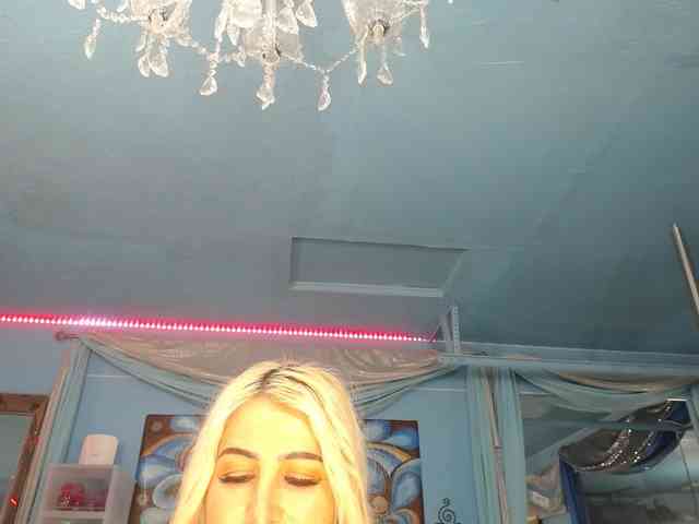 adrianna_fox webcam