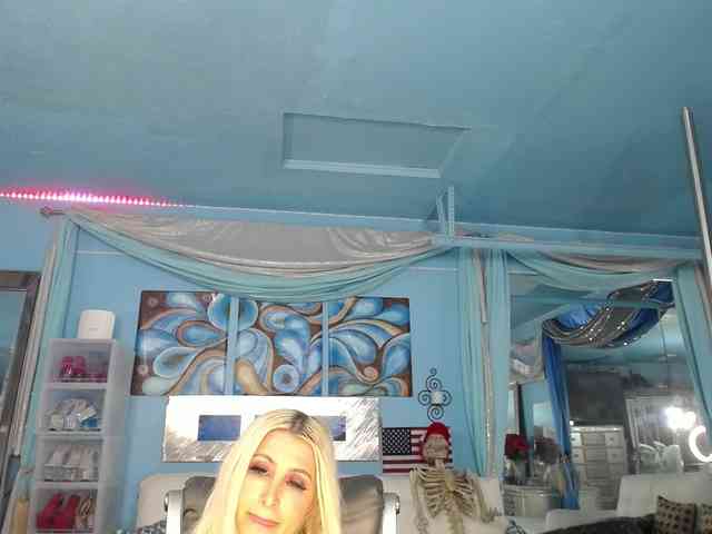 adrianna_fox webcam