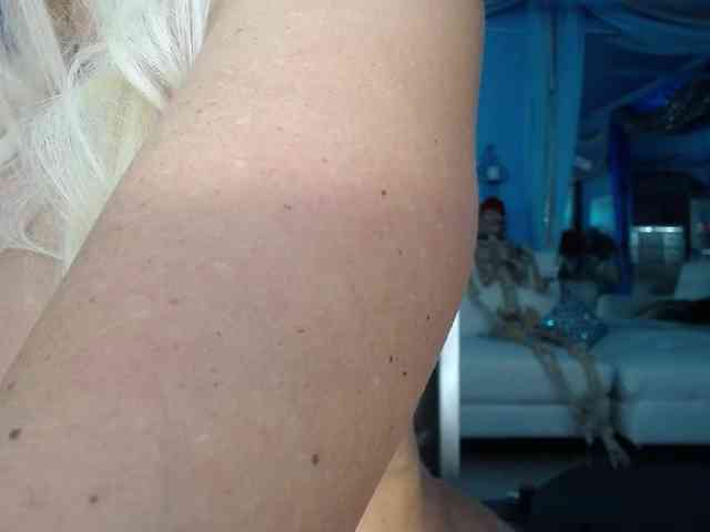 adrianna_fox webcam