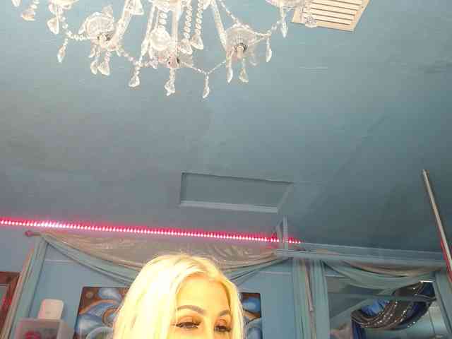 adrianna_fox webcam