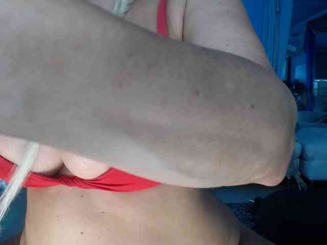 adrianna_fox webcam