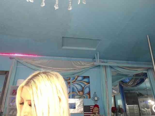 adrianna_fox webcam