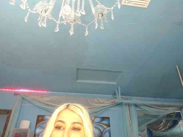 adrianna_fox