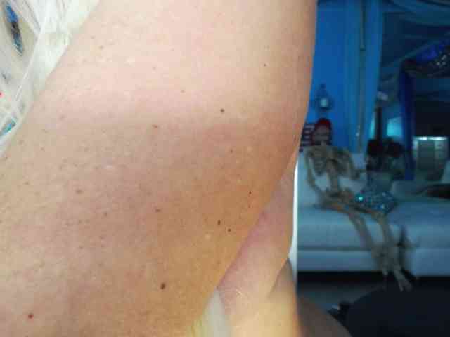 adrianna_fox webcam