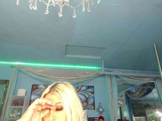 adrianna_fox webcam