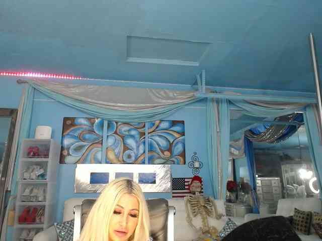 adrianna_fox webcam