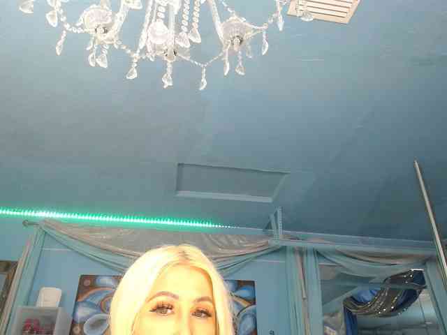 adrianna_fox webcam