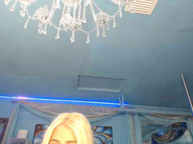 adrianna_fox