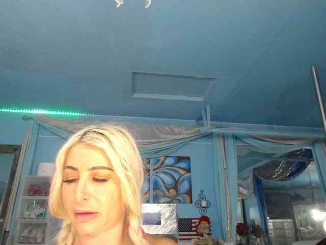 adrianna_fox webcam