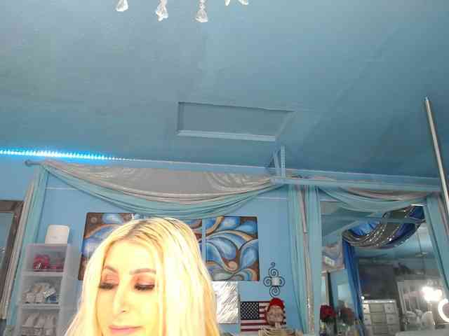 adrianna_fox webcam