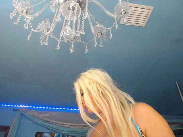adrianna_fox webcam