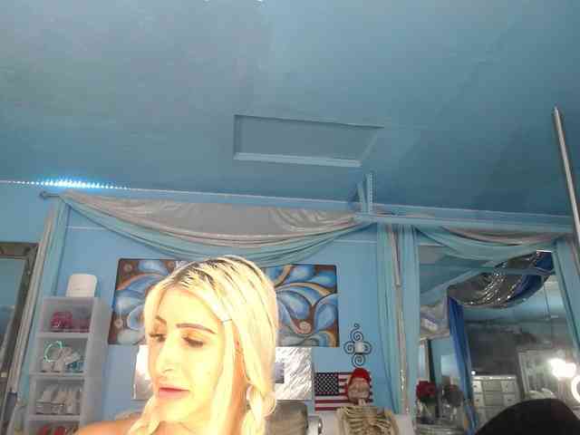 adrianna_fox