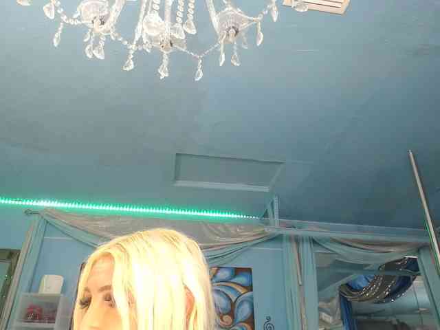 adrianna_fox webcam
