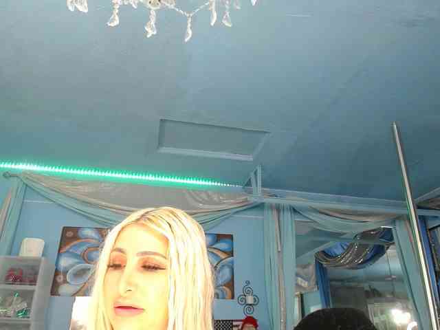 adrianna_fox