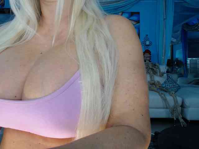 adrianna_fox webcam