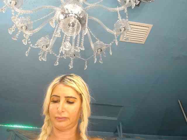 adrianna_fox