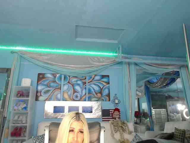 adrianna_fox webcam