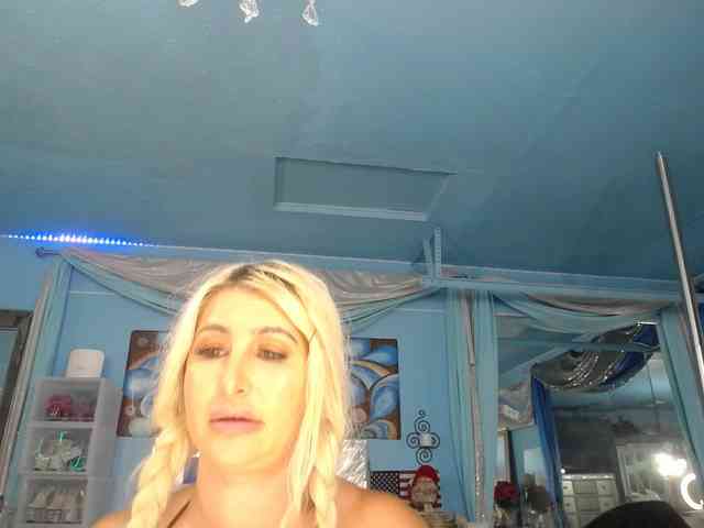 adrianna_fox webcam