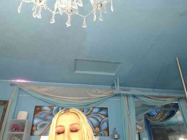 adrianna_fox adrianna_fox