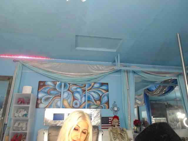 adrianna_fox webcam