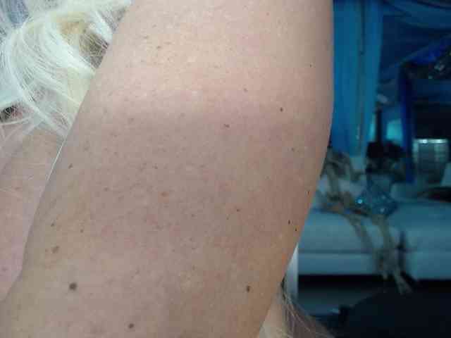 adrianna_fox webcam