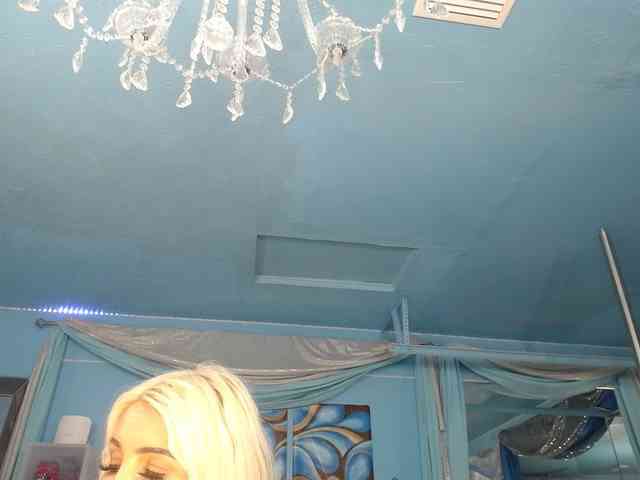 adrianna_fox