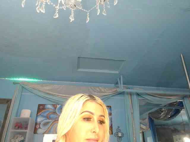 adrianna_fox webcam
