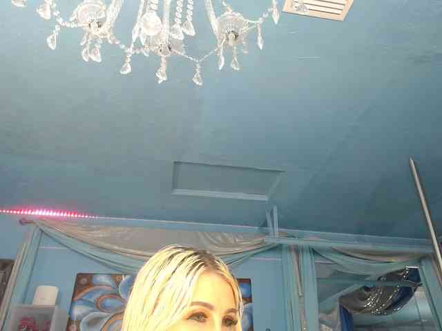 adrianna_fox webcam