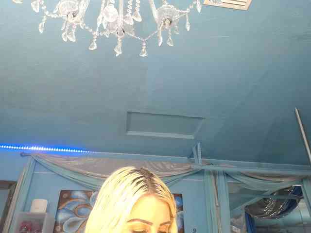 adrianna_fox webcam
