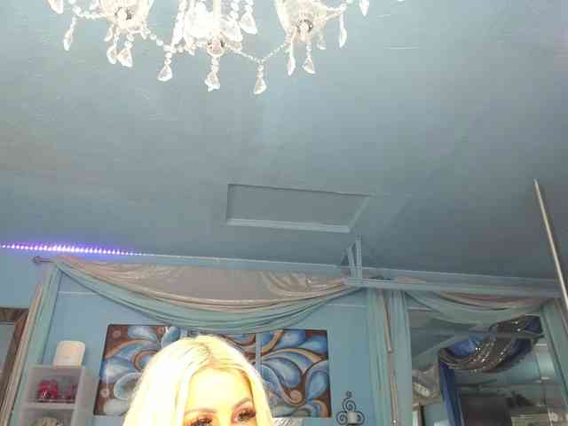 adrianna_fox