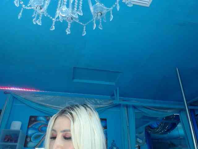 adrianna_fox webcam