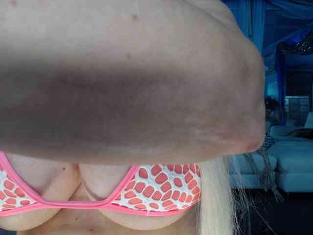 adrianna_fox webcam