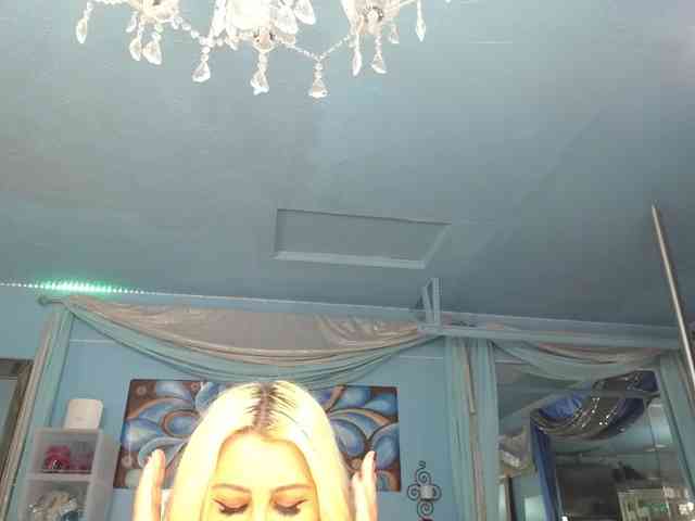 adrianna_fox
