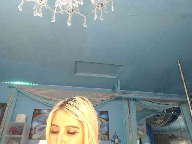 adrianna_fox