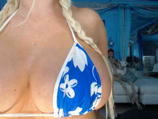 adrianna_fox
