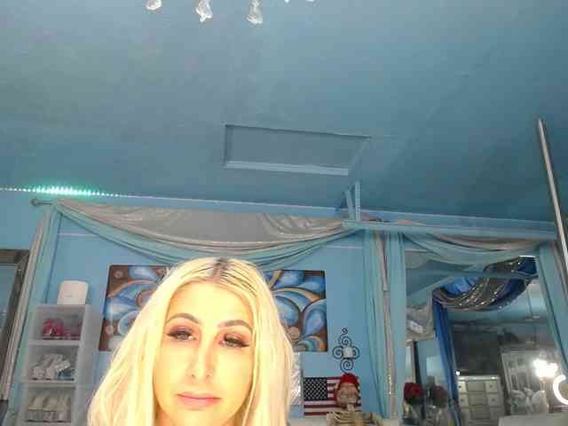 adrianna_fox webcam