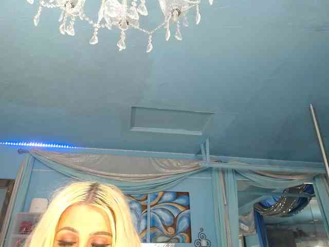 adrianna_fox webcam