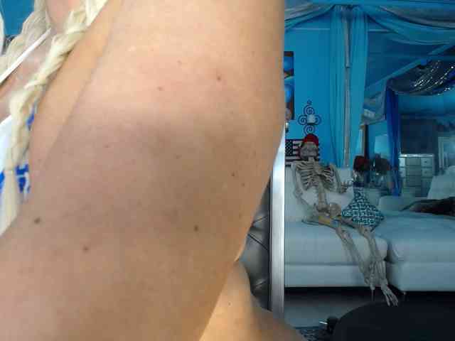 adrianna_fox webcam