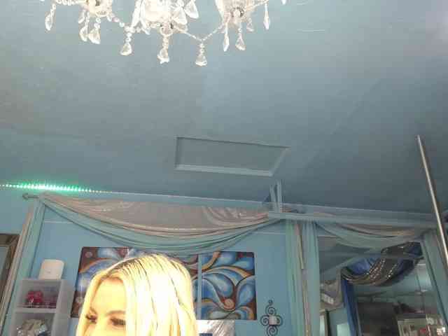adrianna_fox