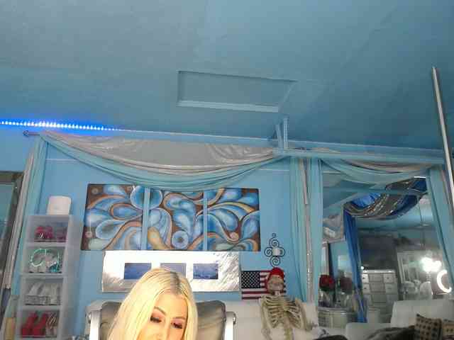 adrianna_fox webcam