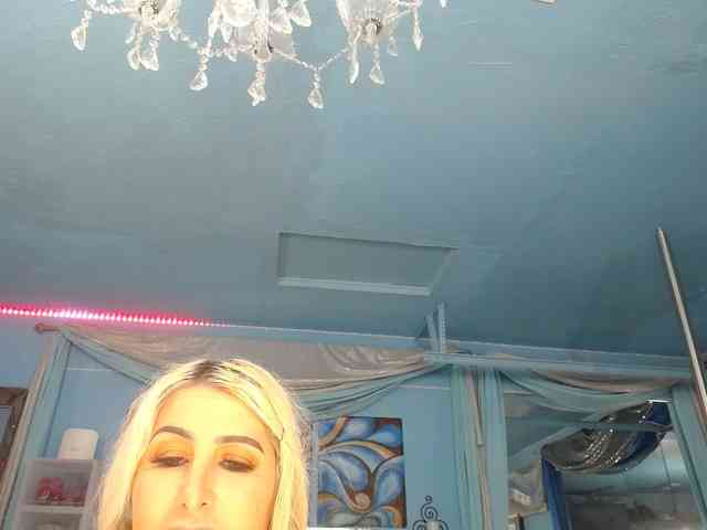 adrianna_fox