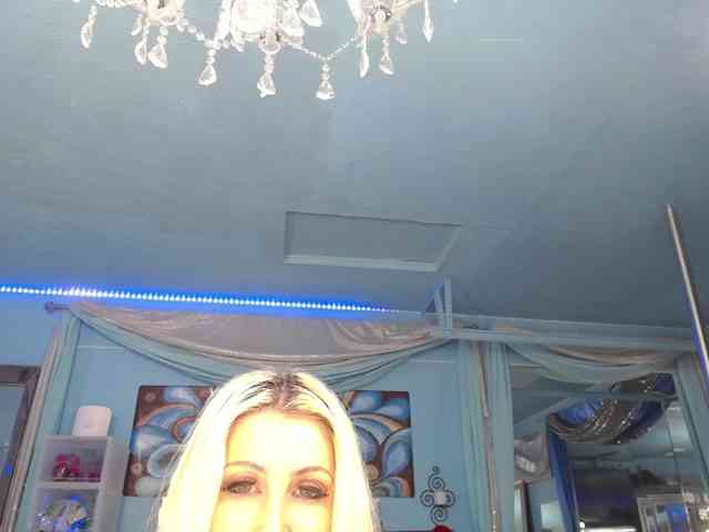 adrianna_fox