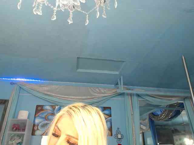 adrianna_fox webcam